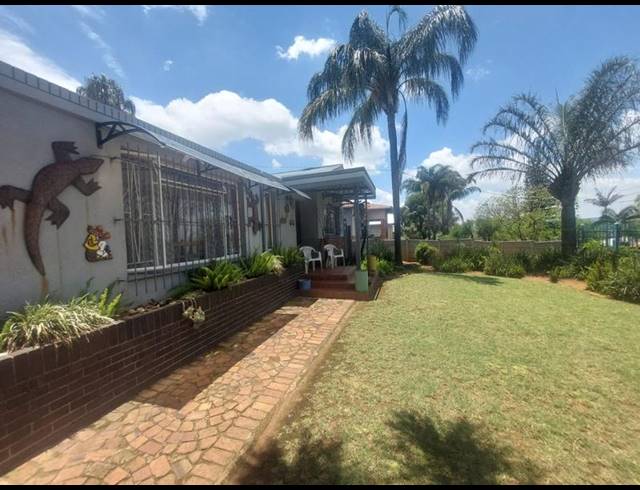 3 BEDROOM HOUSE FOR SALE IN MOUNTAIN VIEW